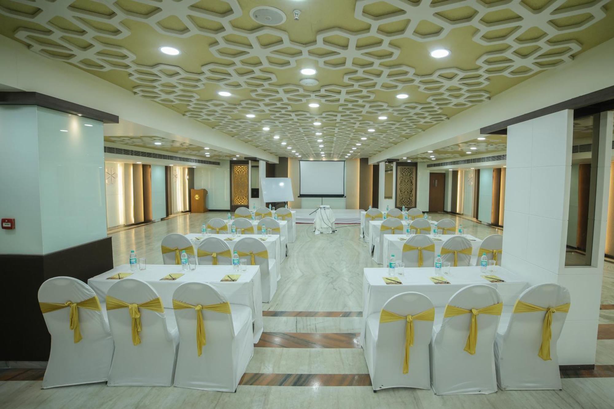 Raj Park- Hill View Hotel Tirupati Exterior photo